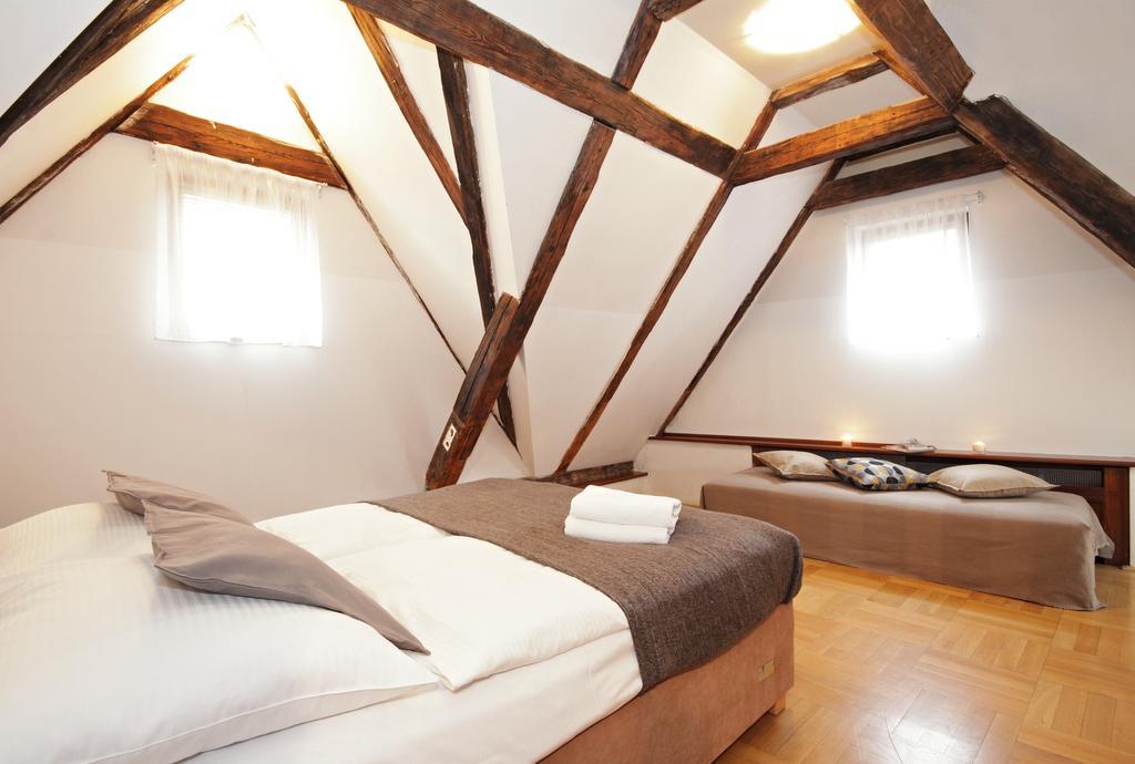 Old Town Residence Praha Bagian luar foto