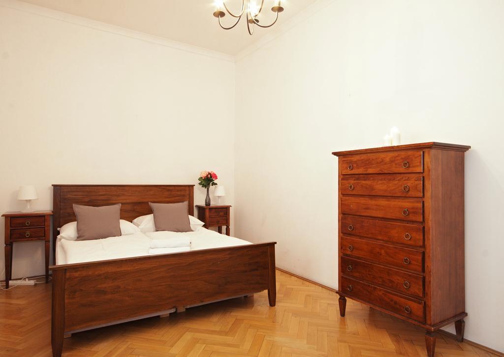 Old Town Residence Praha Bagian luar foto