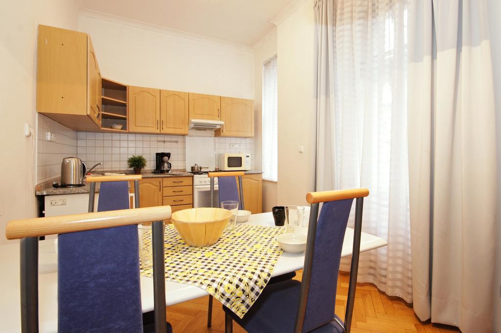 Old Town Residence Praha Bagian luar foto