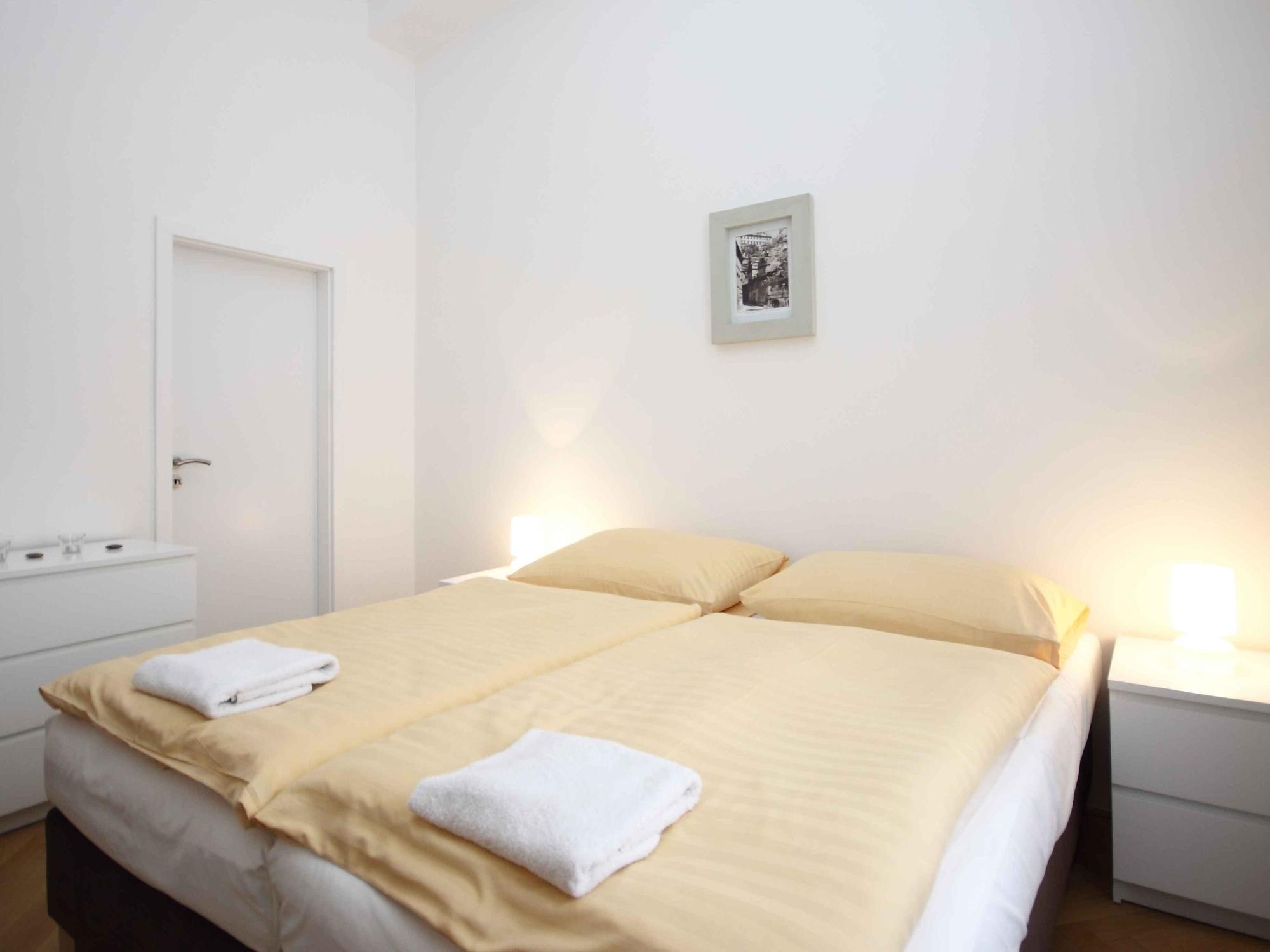 Old Town Residence Praha Bagian luar foto