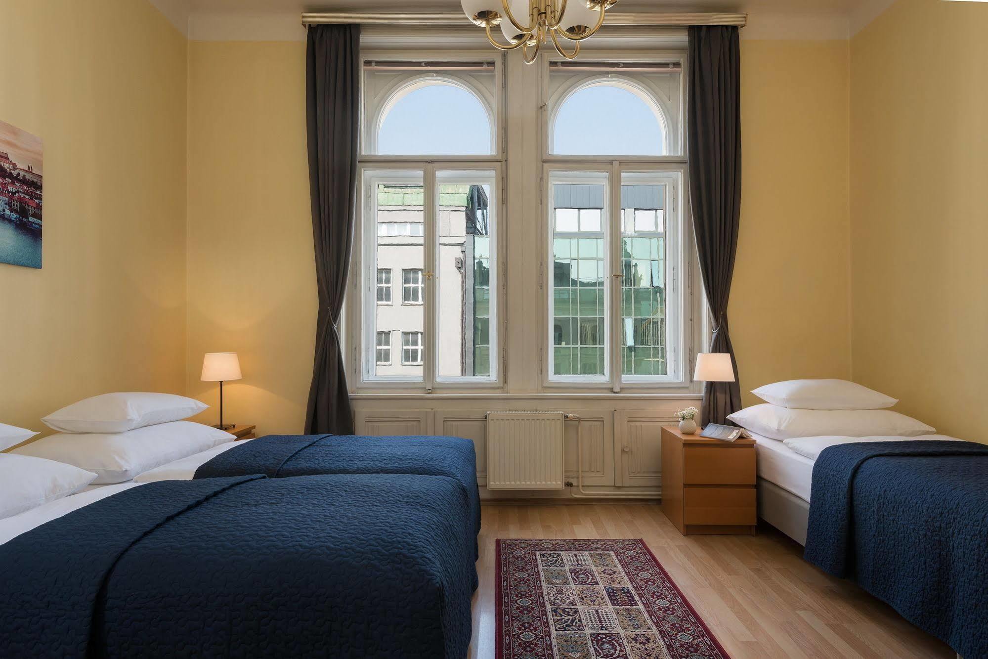 Old Town Residence Praha Bagian luar foto