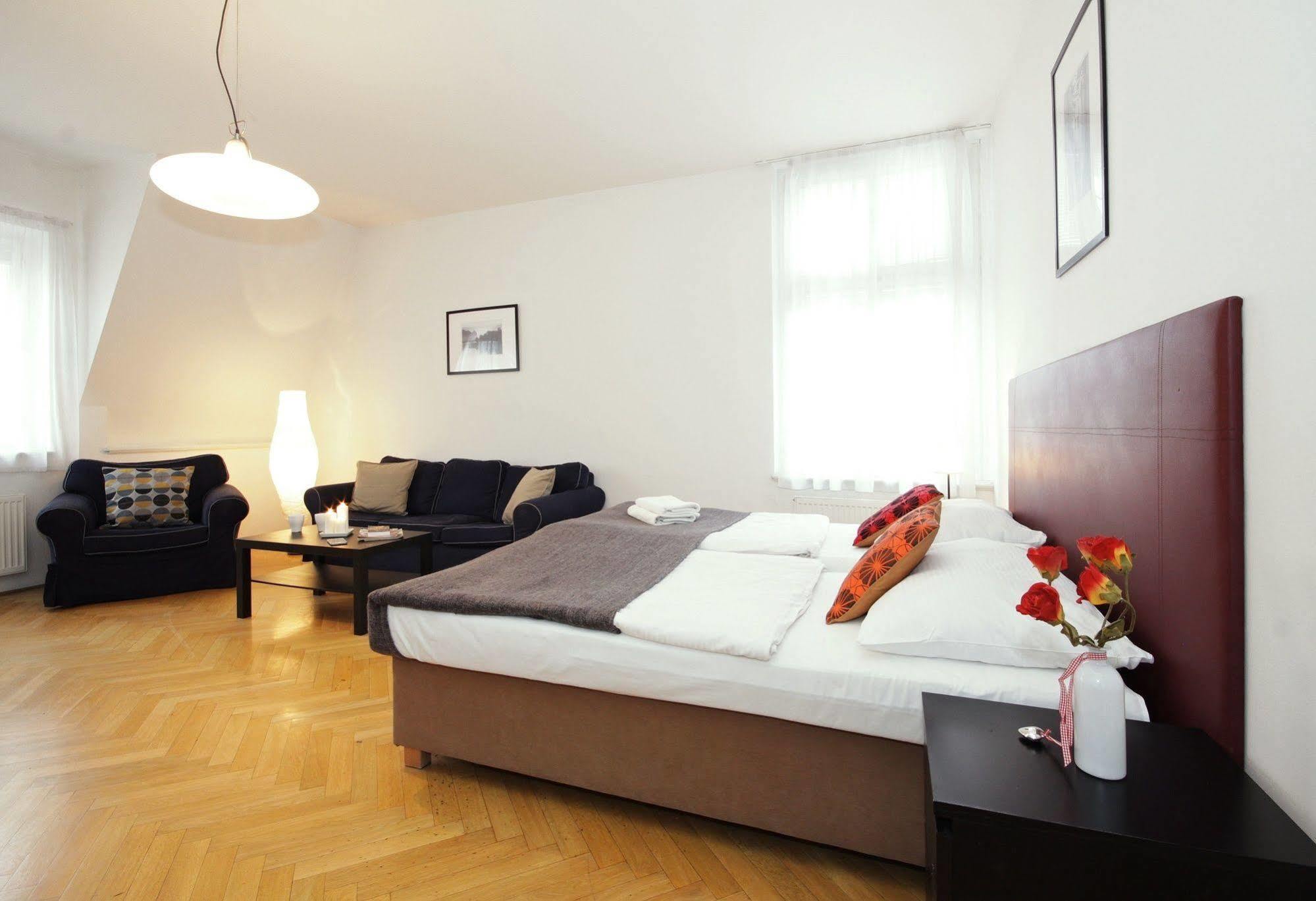 Old Town Residence Praha Bagian luar foto